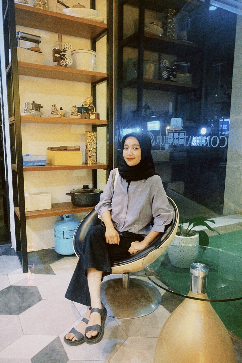 070pages's tweet photo. daripada dibuang upload kesini🙂‍↕️ https://t.co/GFQsqftc33