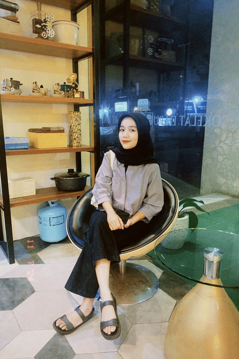 070pages's tweet photo. daripada dibuang upload kesini🙂‍↕️ https://t.co/GFQsqftc33