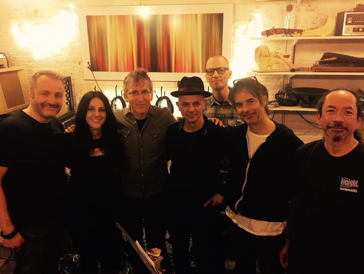 THEHOUSEOFRADHA's tweet photo. We are honoured to have Multi-Award Winning Writer, Producer, Director and Singer/Songwriter @stacierose join the team of Global Industry Masters Teaching through THE CREATIVE INDUSTRIES MASTERCLASS PROGRAMME online and in-person sessions.

#thehouseofradha #music #media https://t.co/cvonCamtOf