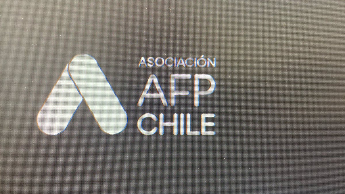 Fran_santacruz1's tweet photo. De los creadores de #yoquieroelegir, las AFP que se gastan 300 millones mensuales de nuestro dinero en publicidad ahora en #LasCondes, resulta que ahora una persona enferma que quiere su plata #NoPuedeElegir  #afpLadronas #provida y debe tomar medidas desesperadas. una lástima https://t.co/F6YpNOhYdx