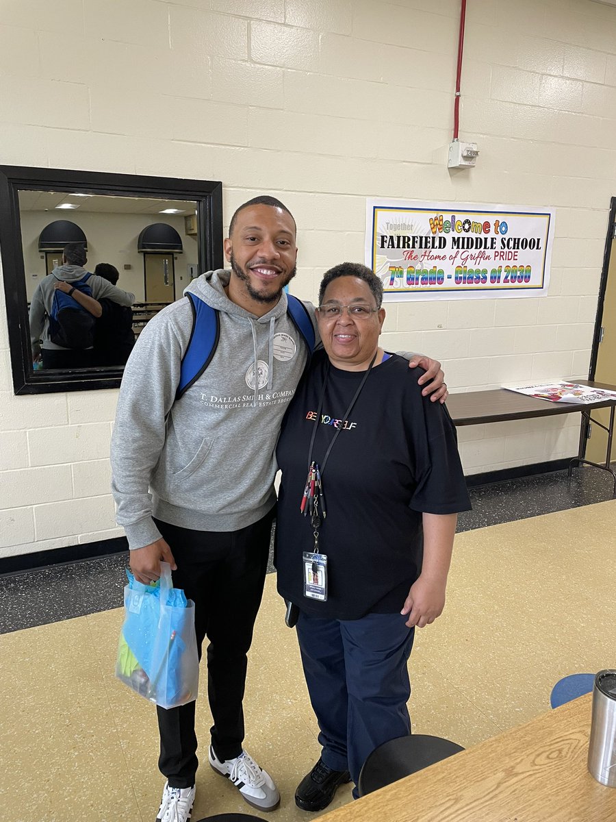 DMiller3374's tweet photo. 🎉 Today, we kicked off our National Career Development Week celebration with an inspiring “Career Talk” for our AVID scholars! Fairfield Central alumni Travis Belton joined us and left our students with powerful words to live by. 🙌

Travis reminded us that while career paths may shift, the hustle, grind, motivation, and purpose must always stay strong. 💪 He encouraged our scholars to sharpen their time management skills, manage their emotions, and keep fueling their creativity. He also stressed the importance of respecting others’ time by being punctual, always showing respect, and maintaining good character.

Thank you, Travis, for motivating our students to reach new heights and for sharing such valuable life lessons! ✨ #CareerTalk #Inspiration #AVIDScholars @FairfieldMiddle