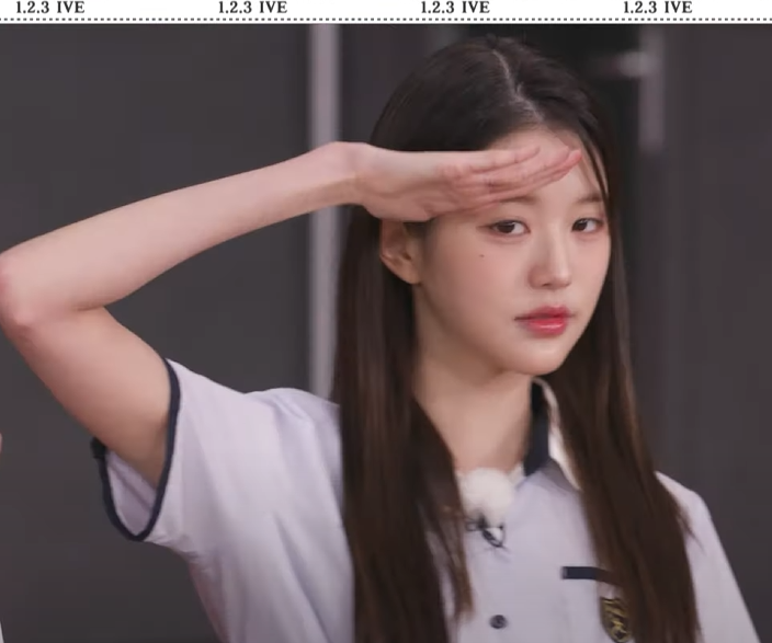 wonyoungdollz's tweet photo. Wonyoung 🫡🫡🫡

#IVE #아이브 #장원영 #JANGWONYOUNG https://t.co/ELGgj1JJTD