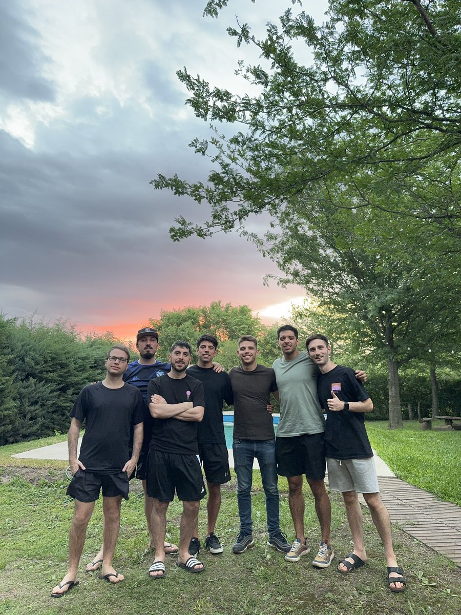 DeFi_matias's tweet photo. Que pedazo de equipo que tenemos. 

Muy bullish @NeoPowerDigital @argiefy 🚀 https://t.co/l9VkydX8Pf