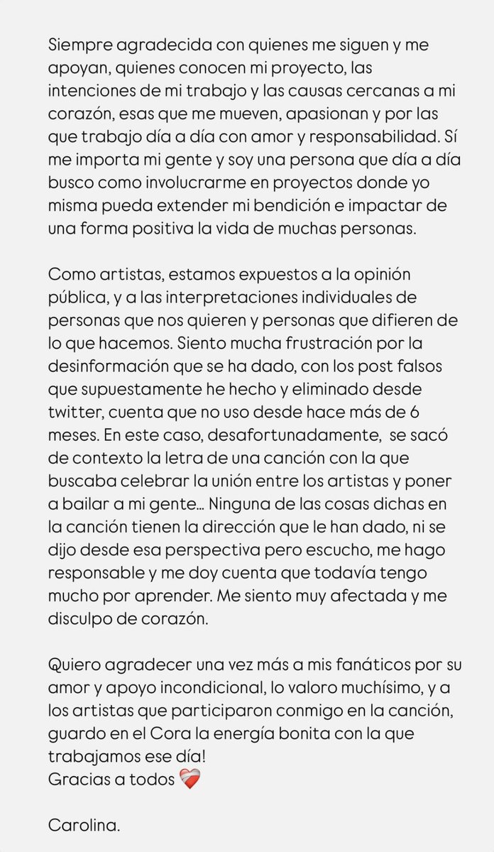 musictrendscol's tweet photo. #EsTendencia: Karol G se pronuncia sobre la polémica desatada con el estreno de +57 🇨🇴
“Ninguna de las cosas dichas en la canción tienen la dirección que le han dado, ni se dijo desde esa perspectiva pero escucho, me hago responsable y me doy cuenta que todavía tengo mucho por aprender. Me siento muy afectada y me disculpo de corazón”.