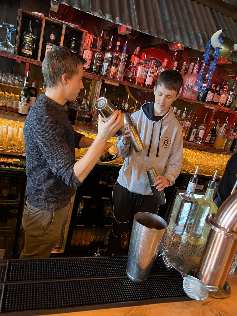 TUS_Athlone_'s tweet photo. 📍 Real-world learning at Maisie’s Bar! 🍹✨
Our bar supervision students got hands-on with cocktail-making, flair bartending, and a full venue tour led by the Maisie’s team and lecturer Sarah Jane Coffey.
At TUS Athlone, we focus on learning by doing!
#WeAreTUS https://t.co/Y4iIjXXC3b