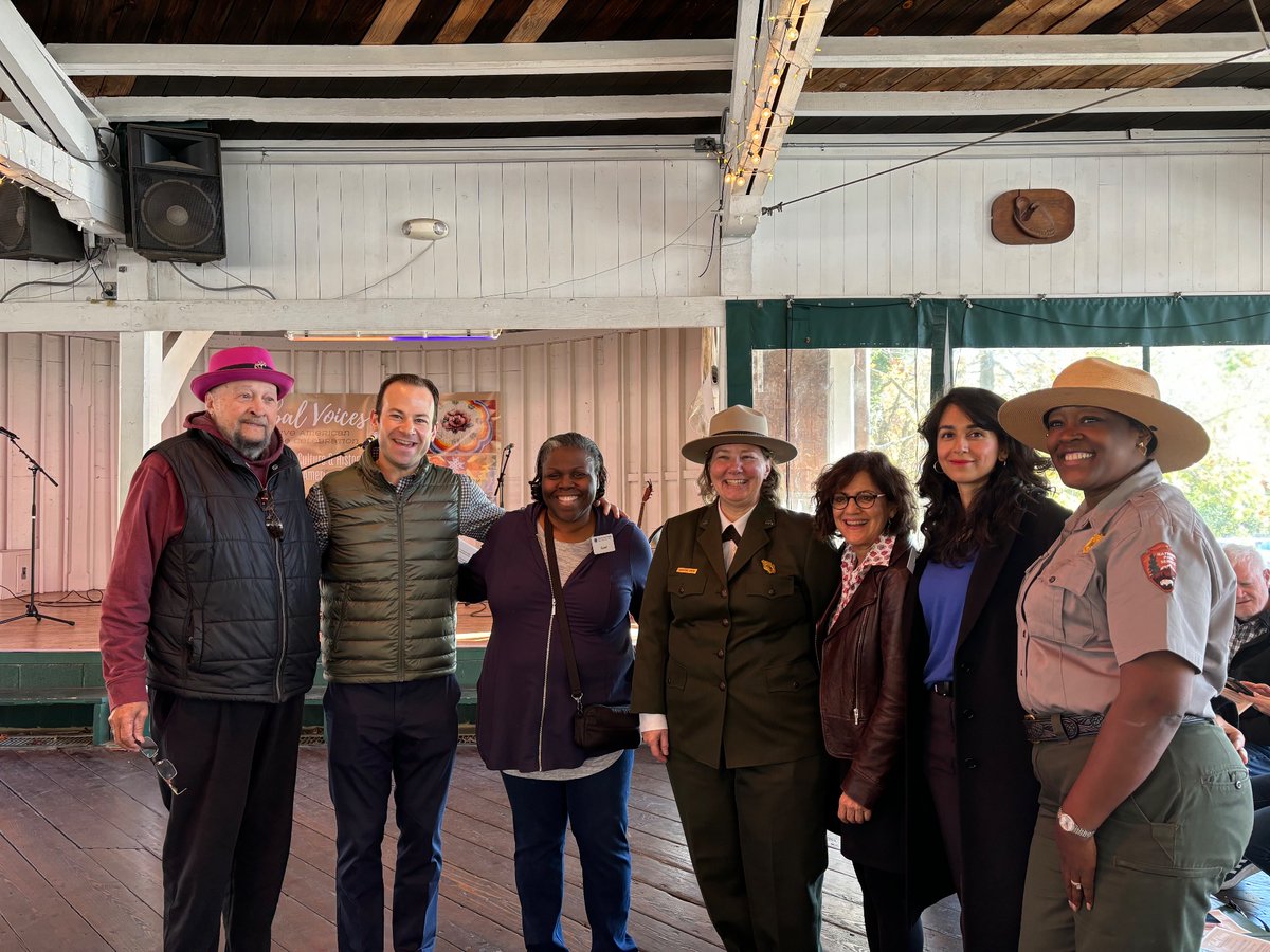 Sarah Wolek tweet media