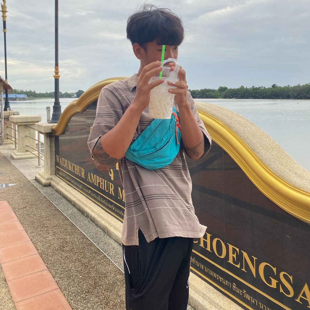 กานต์​ tweet media
