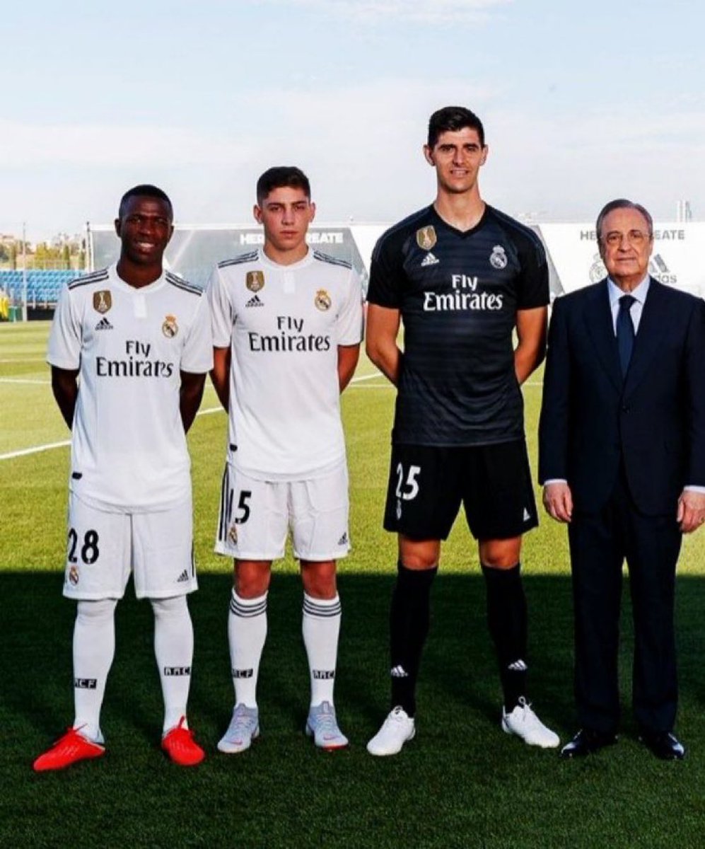 Kenpachi1070's tweet image. Le meilleur mercato de la décennie 

Je suis pas ouvert au débat.