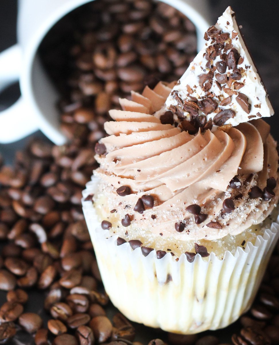 💤 Don’t sleep on our *first* flash flavor of the month - Mocha Java Chip is only here through this weekend.