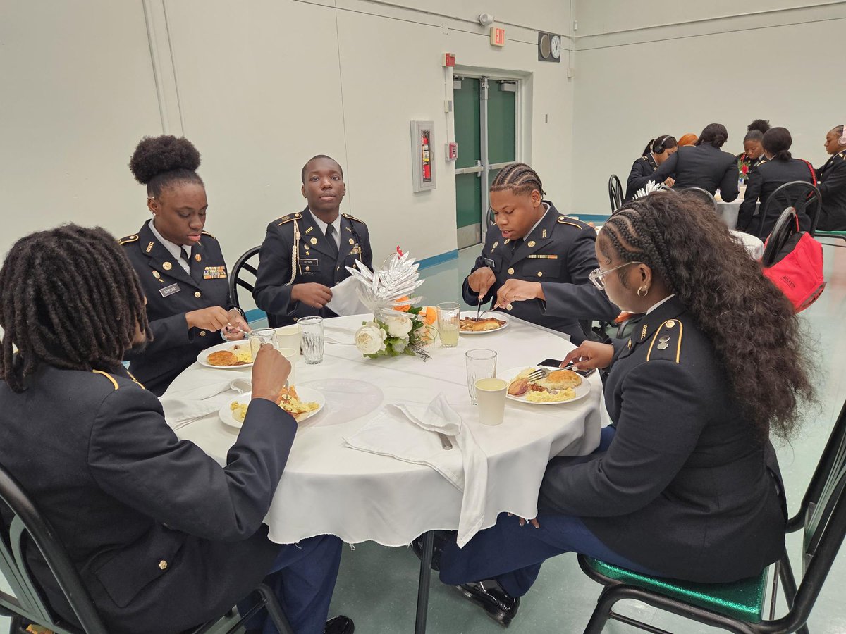 Principal Williams tweet media