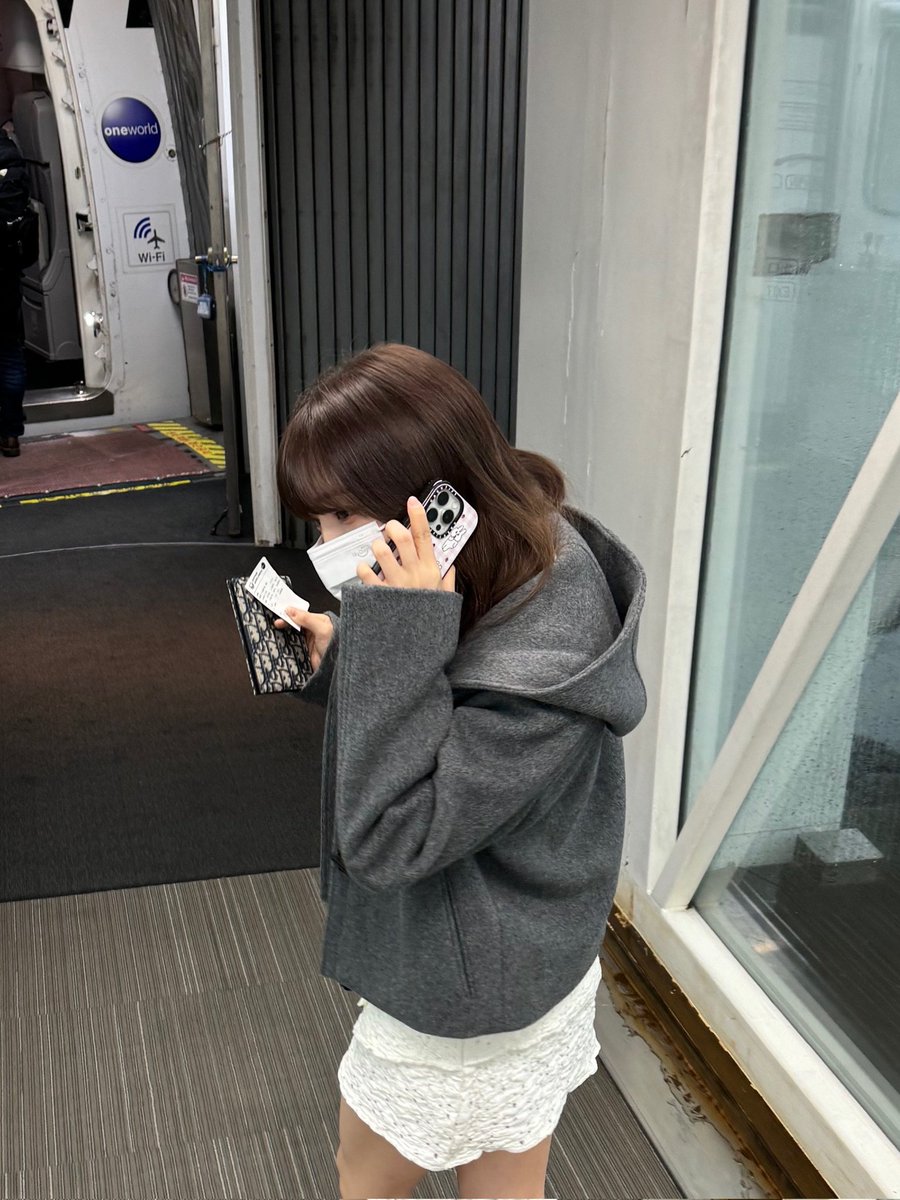 ㅤ
𐙚 ready to go out with this bunny? because i'm ready to go anywhere and feeling 𝗽𝙧𝗲tt𝘆.ᐟ
 ︎