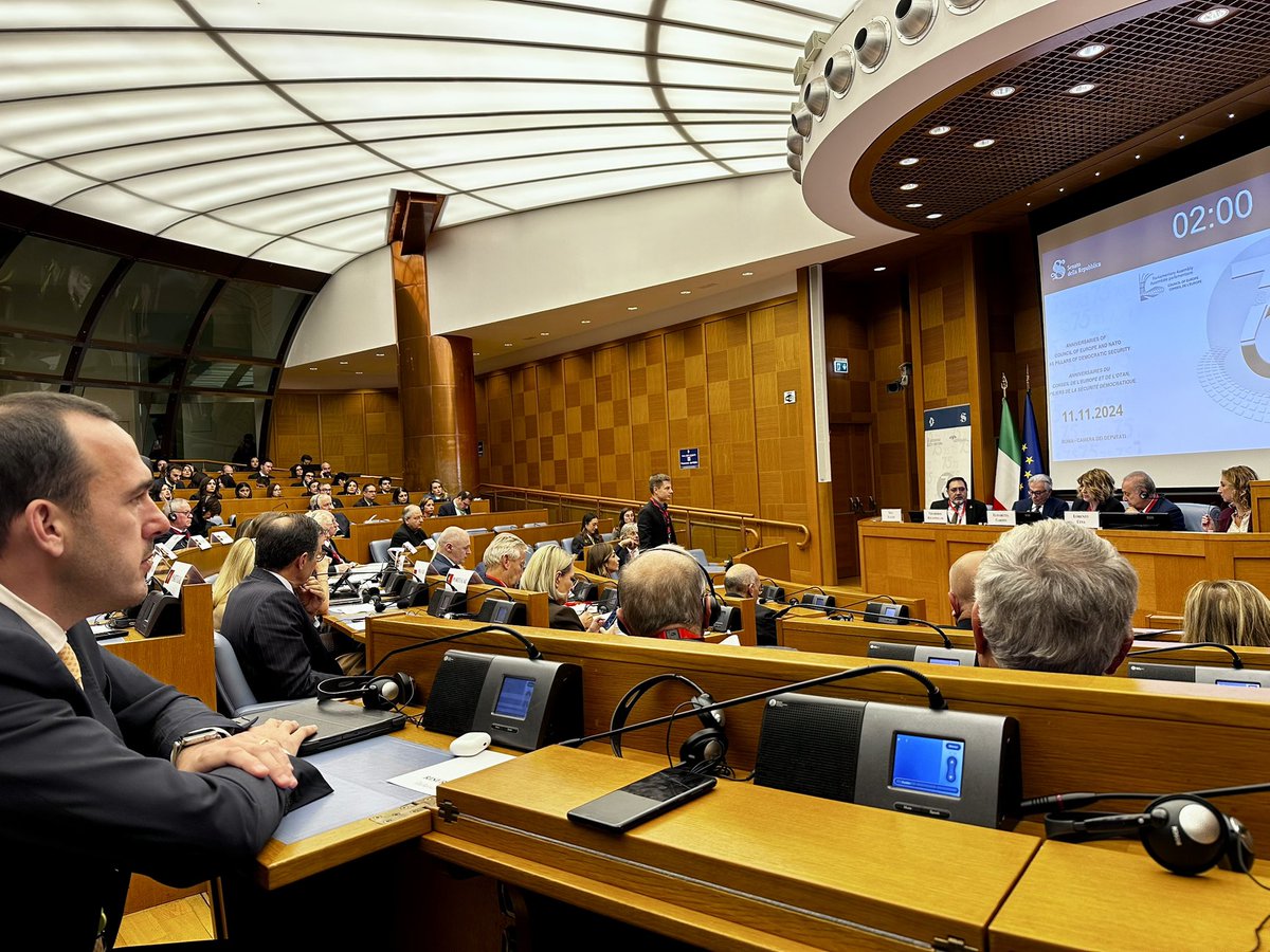 Manlio Di Stefano tweet media