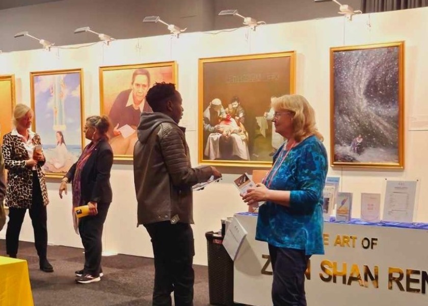 Ruotsi: Zhen-Shan-Ren -taidenäyttely koskettaa ihmisten sydämiä fi.clearharmony.net/articles/a1133…