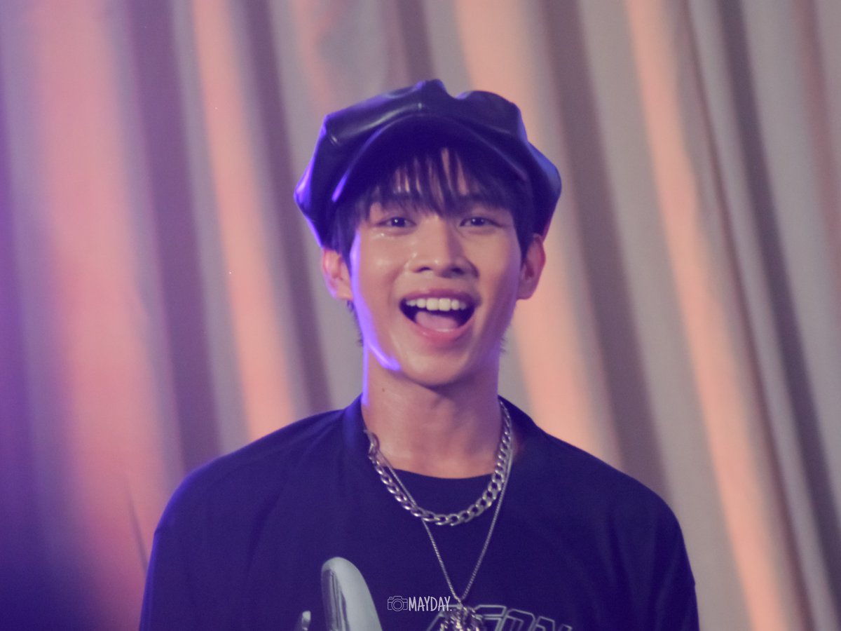 mayday_shots's tweet photo. [110924] AGON JJ @ Now Playing: Grand PPOP Showcase
📍 Market! Market!

#PARAsaPPOP #GrandPPOPShowcase
#NowPlayingGrandPPOPShowcase https://t.co/eRVMYQhVbl
