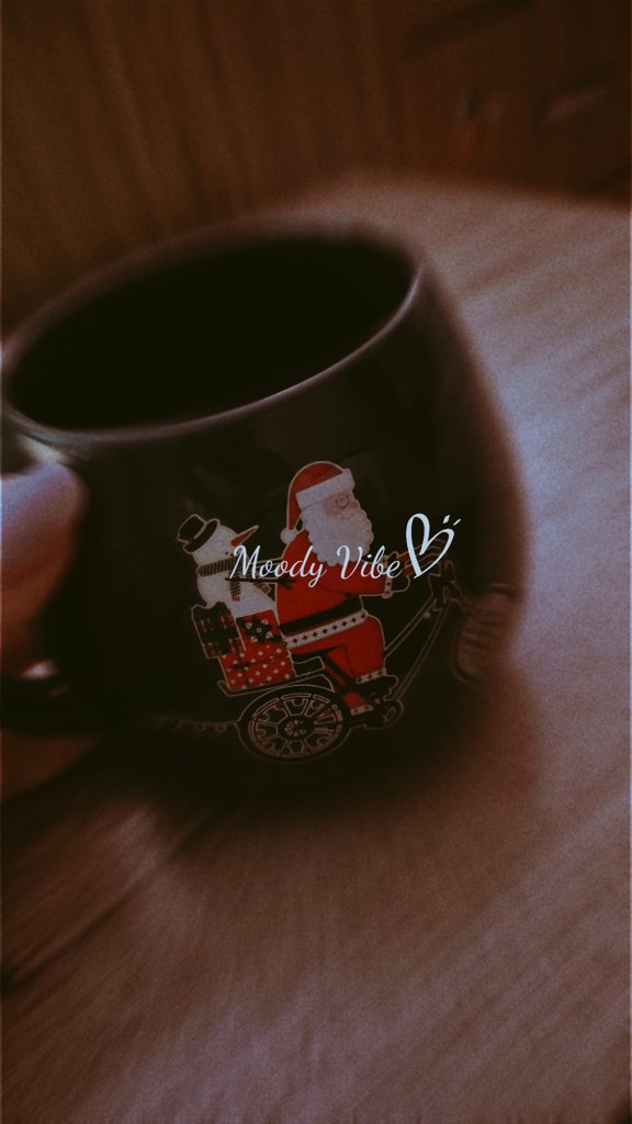 A hot tea on a cold day, just perfect🫖🍯

Findom paypig