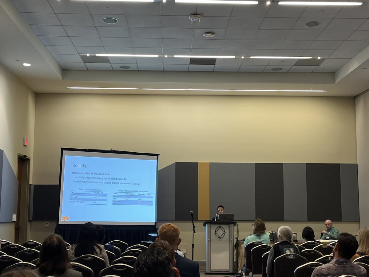 Mingying_Xiang's tweet image. Excited for the 2025 #ASA #CSSA #SSSA Conference! We&apos;ve had great talks from Dr. Cevallos @Felipegcn, Ms. Prabha Adhikari from our lab, and Mr. Thapa @bigulthapa from Dr.@wu_yanqi team at OSU. Looking forward to more presentations ahead! @OKStateTurfDoc @STILLturflab @ShuhaoYu1