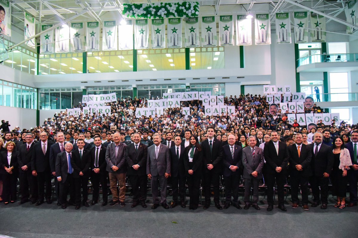 DAEUANL's tweet photo. Con la presencia de nuestro rector, el Dr. med. Santos Guzmán López, la nueva sociedad de estudiantes de la FIME rindió su toma de protesta donde aceptaron y reiteraron el compromiso de seguir trabajando  a beneficio de la comunidad estudiantil

#UANL #ExcelenciaYEducación #DAE https://t.co/ZvPrJueMgQ