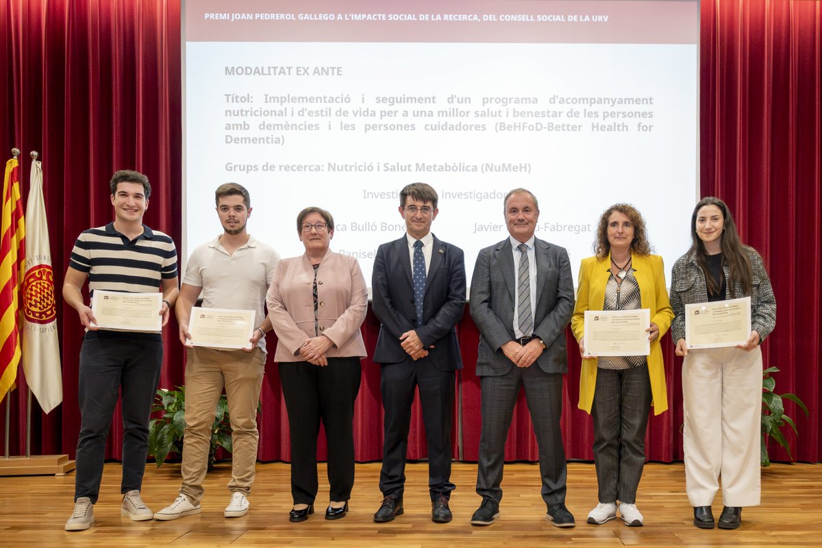 universitatURV's tweet photo. 📸Ja podeu veure totes les fotografies de l'acte de reconeixements a membres de la #URV que vam celebrar divendres!

#comunitatURV

👉https://t.co/zgI9siR783 https://t.co/sWb96i9Ceh
