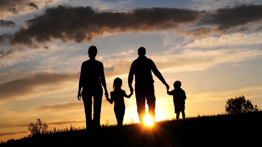 On 11/07/24, Trump-appointed District Court Judge J. Campbell Barker struck down the Biden Administration’s #KeepingFamiliesTogether parole-in-place program. Learn more in this blog: tinyurl.com/3nkhbnu4 #GreenSpiegelUS #LawfulPermanentResidency #ParoleInPlace