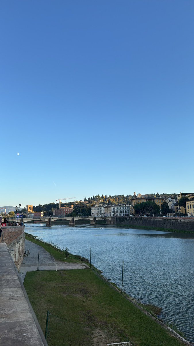 i3rekah's tweet photo. 📍Florence, Italy

The entire city is a living museum with cobblestone streets leading to breathtaking works of art, and historic architecture 🤍. https://t.co/384t0OrJya