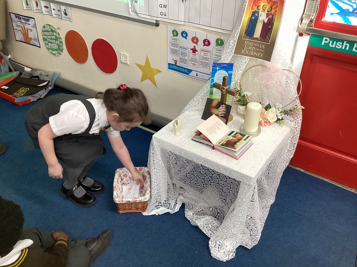 We started our Prayer Trail off by looking at the Lord’s Prayer. We discussed what our ‘daily bread’ was and why we prayed for it. We then added our own thoughts and prayers for our ‘daily bread’ to our altar. #StHerbertsStrongInFaith