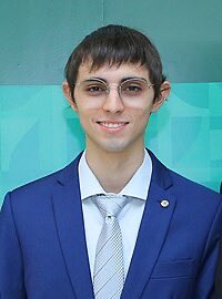 roberta_bastoss's tweet image. Não é um elfo.
Não é um alienígena!
É um DEPUTADO FEDERAL pelo AMAZONAS que declarou ser contra o fim da escala 6x1.

Esse é o Amom Manoel, deputado federal mais votado da história do Amazonas.

O povo vota em trastes e depois sofre!