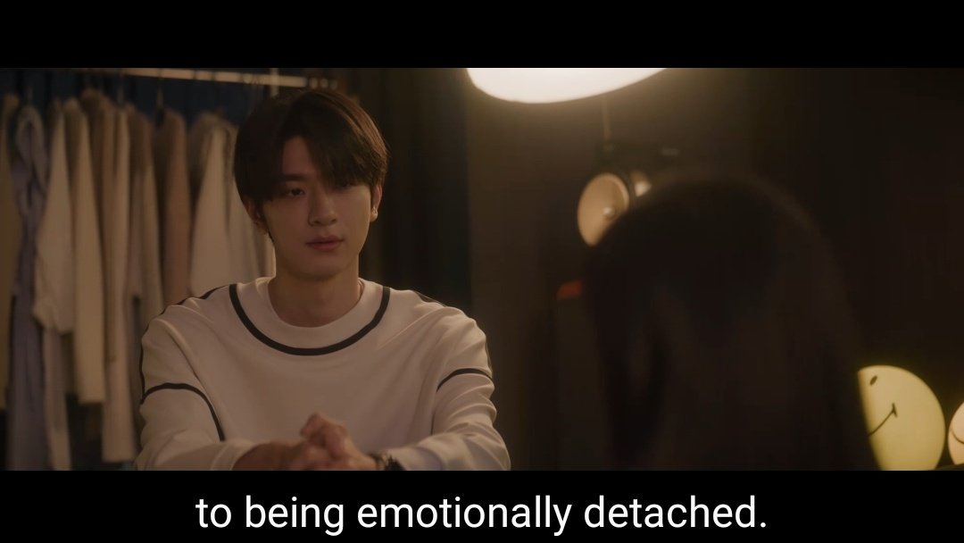 VoiceOfChahat's tweet photo. So you really thinks it's a benefit to not feel any pain???

Nope you are so wrong, pain is the only emotion you can feel no matter what coz happy need a reason but pain doesn't. And him can't feel anything is his biggest pain.
― #SmileCode #失笑 #ShenYue #LinYi #SmileCodeEp8 https://t.co/XuRCR9ZCtU