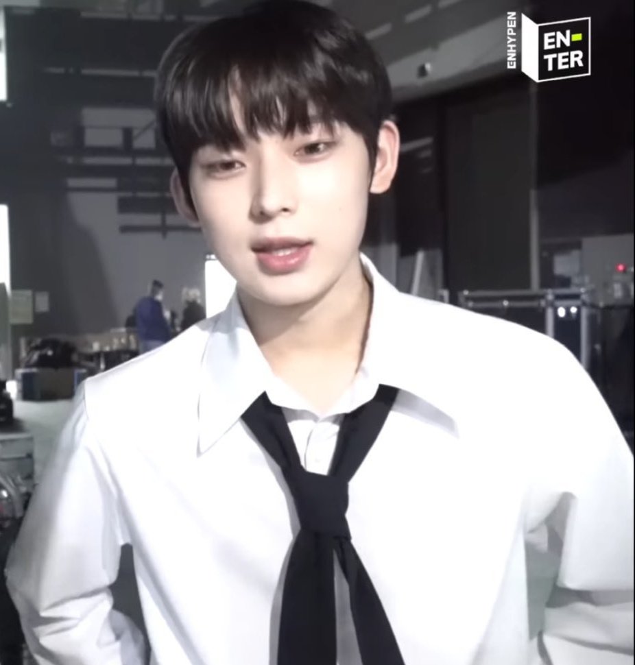 ʜᴜɴᴛᴇʀ ⦮ ⦯ tweet media