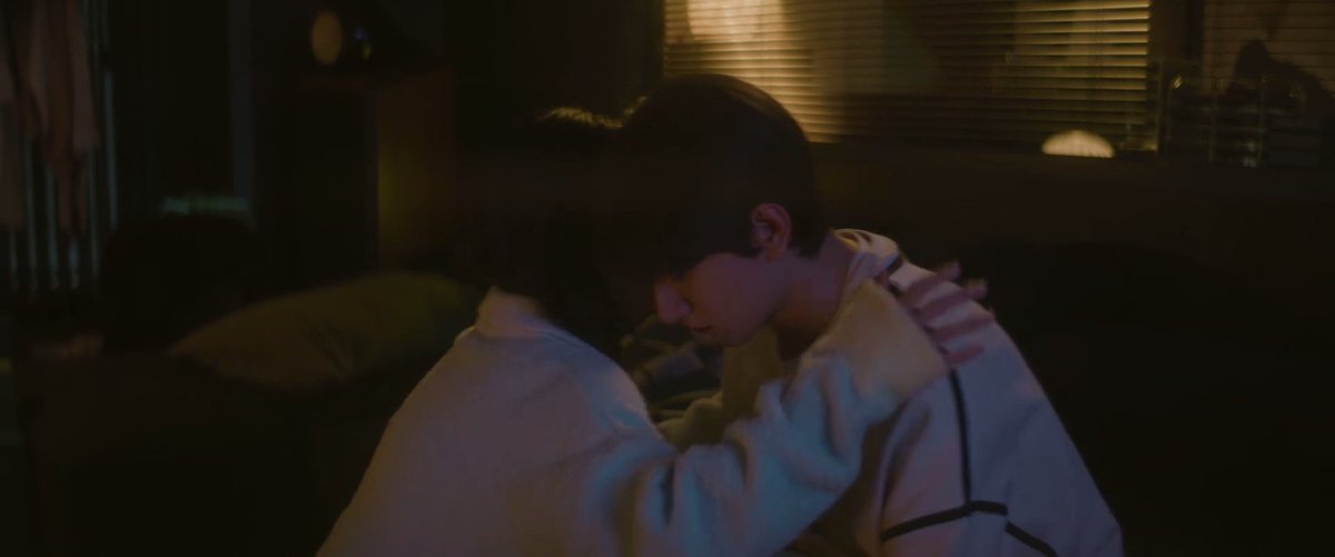 VoiceOfChahat's tweet photo. I really think I'm going to be a biggest #LiangDaiwen defender coz he maybe not aware of his feelings but that doesn't mean he doesn't have any, his unconscious self is also in love with her

― #SmileCode #失笑 #ShenYue #LinYi #SmileCodeEp8 https://t.co/RxkKbJwACy