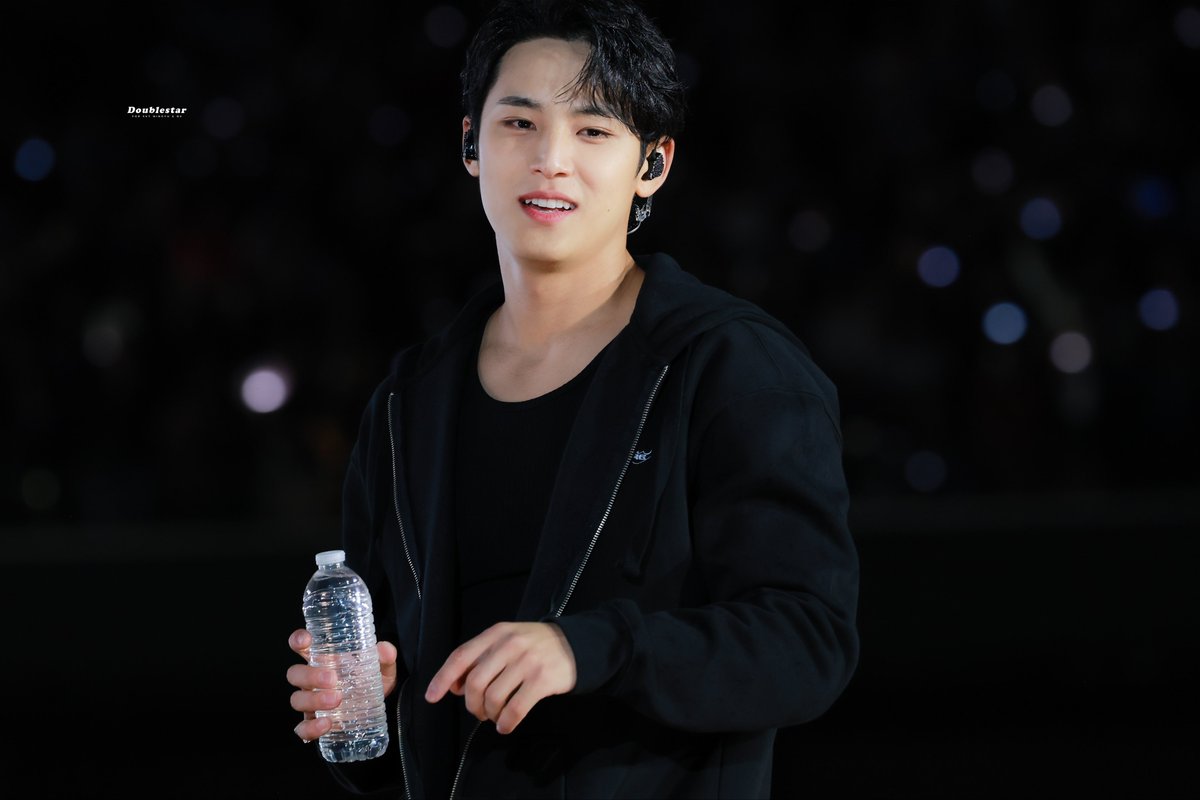 𝘿𝙤𝙪𝙗𝙡𝙚𝙨𝙩𝙖𝙧 더블스타 tweet media