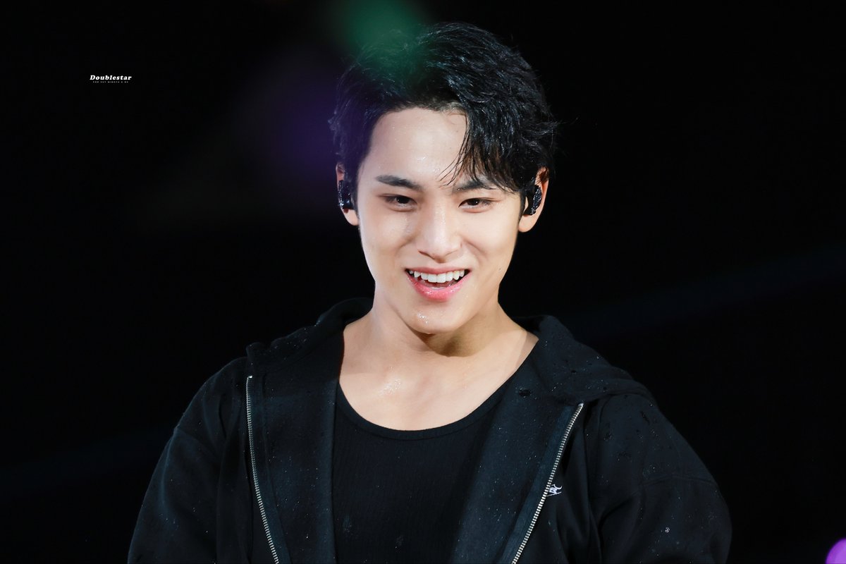 𝘿𝙤𝙪𝙗𝙡𝙚𝙨𝙩𝙖𝙧 더블스타 tweet media