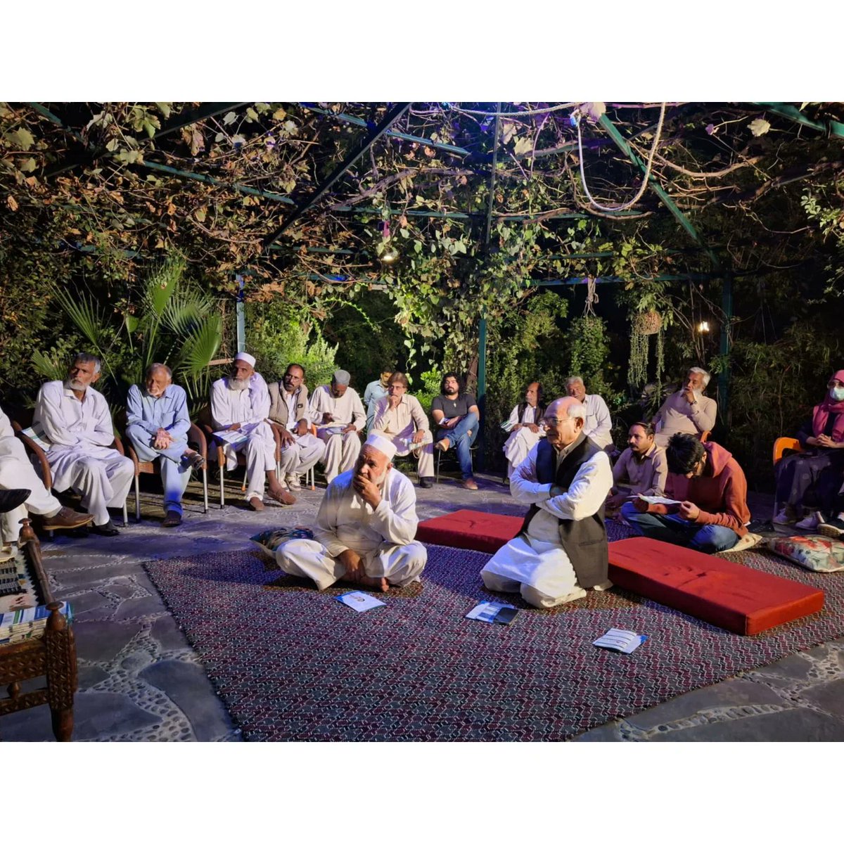 Highlights from "Lok Chopal", an informative session organized by #TaxilaStoneArts, hosted by Dr <a href="/zfrmrza/">Zafar Mirza</a> with Dr <a href="/Sana_Ajmal84/">Sana Ajmal</a> as chief Speaker.
Focused on diabetes awareness, it addressed various aspects such as diagnosis, management, peer &amp; social support, and equitable care.