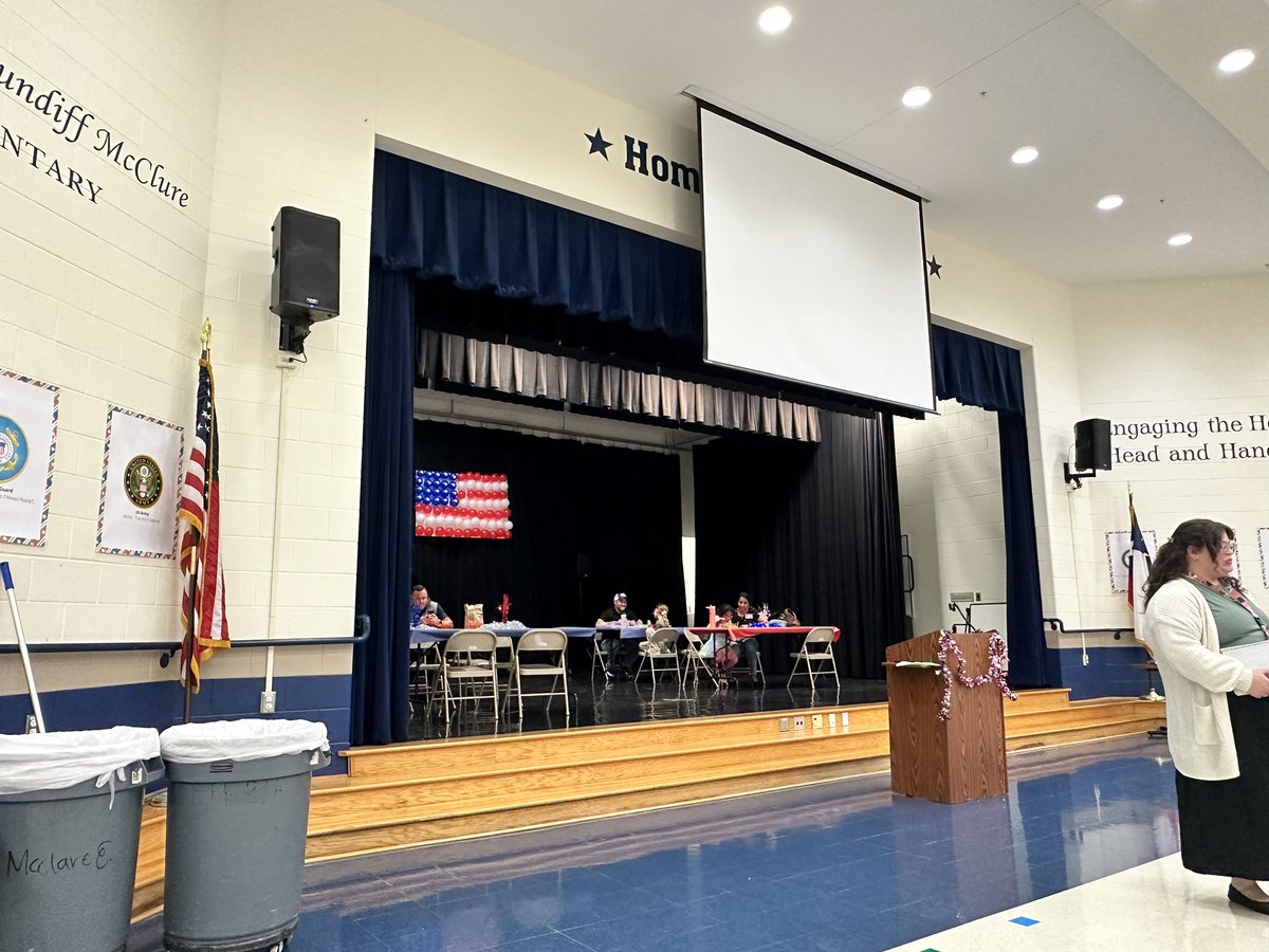 Celebrating our <a href="/McClureMarshals/">McClure Marshals</a> veterans with grade level lunches with their students