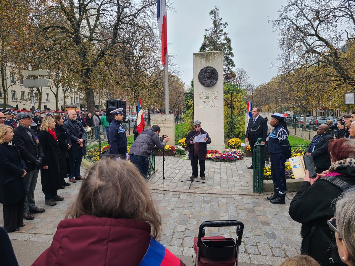 “La guerre, un massacre de gens qui ne se connaissent pas, au profit de gens qui se connaissent mais ne se massacrent pas.”
 La phrase de Paul Valery est toujours d'actualité.
N'en déplaise à la droite qui voudrait effacer la mémoire du #11novembre  #11Novembre2024