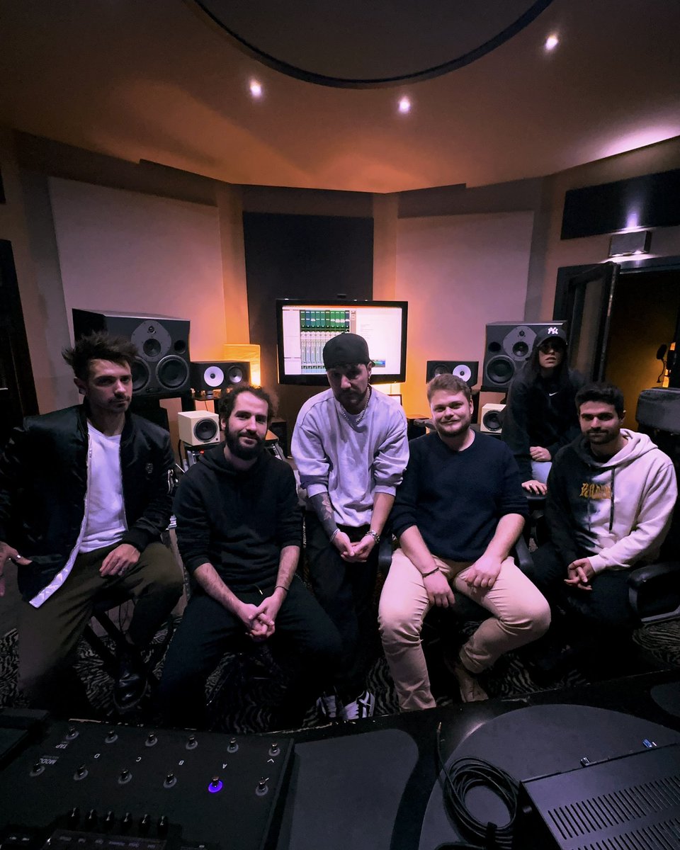 HuranovaBand's tweet photo. (REC 🔴) Releasing something soft in few days but also something HEAVY in the next season 

We’ve been in studio, creating and cooking new stuff. You already know that we love to evolve our sound...

Got the best team on our side, let’s do this! 👊🏼

#huranova https://t.co/KBBM7r24gk