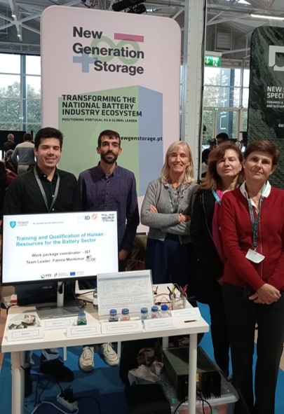 Don’t mind us, we’re just using publicly funded science to save the planet one project at a time 😎 

🌱 Sustainable packaging in agri-food
🔍 AI-driven stone industry innovation
✈ Green fuels for transport
🔋 Battery recycle and reuse

<a href="/Recuperar_PT/">Recuperar Portugal</a> #PRR