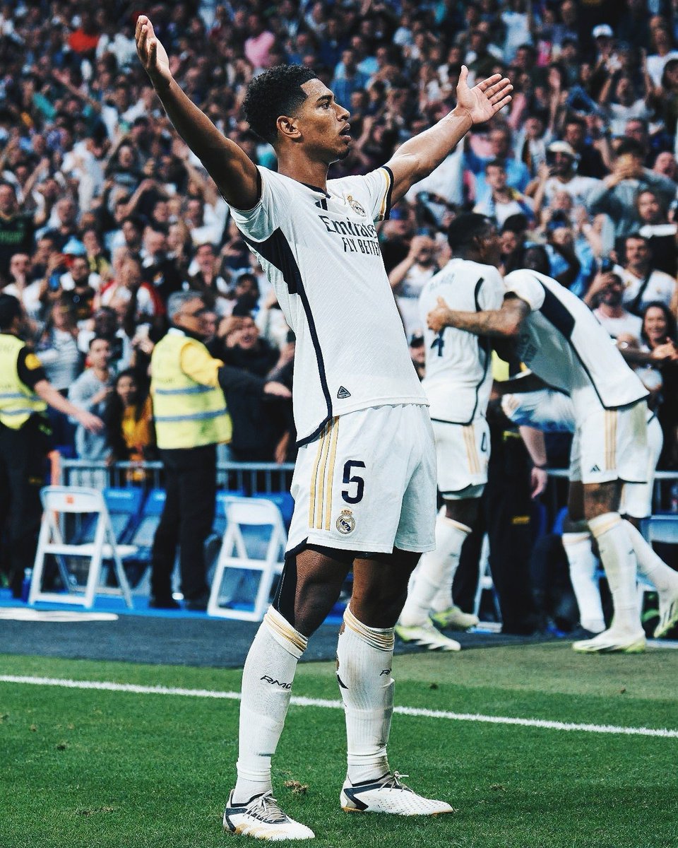 MadridXtra's tweet photo. 🚨 BREAKING: Jude Bellingham has won Marca's Di Stéfano Award as the Best Player of 2023/24. https://t.co/9XACHo8Xs8