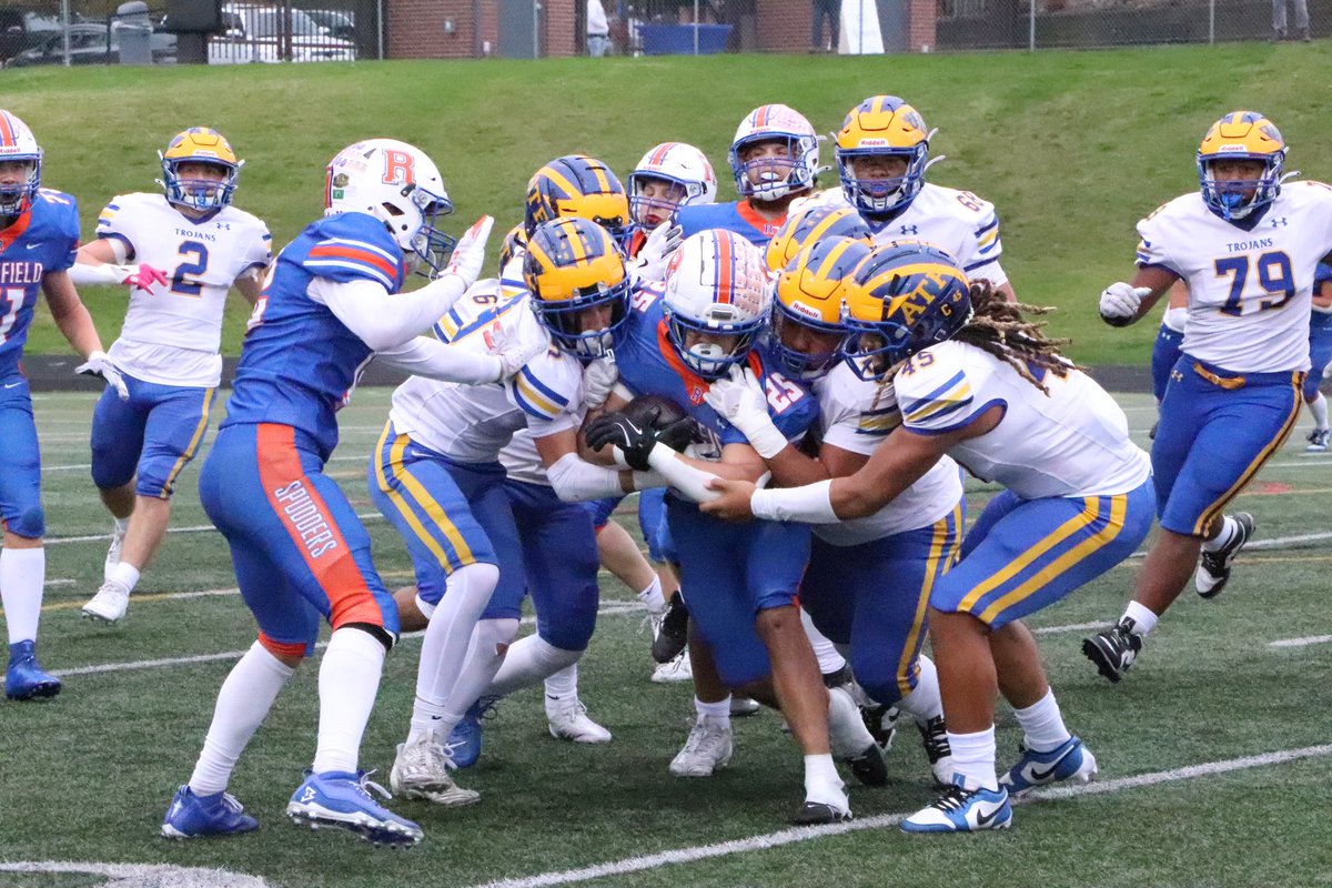 Round of 32 📸 #ATF #highschoolfootball #football #collegefootball #nfl #sports #highschool #sportsphotography #footballseason #quarterback #highschoolsports #widereceiver #cfb #ncaafootball #studentathlete #ncaa #athlete #sportsphotographer #footballplayer #sctop #espn