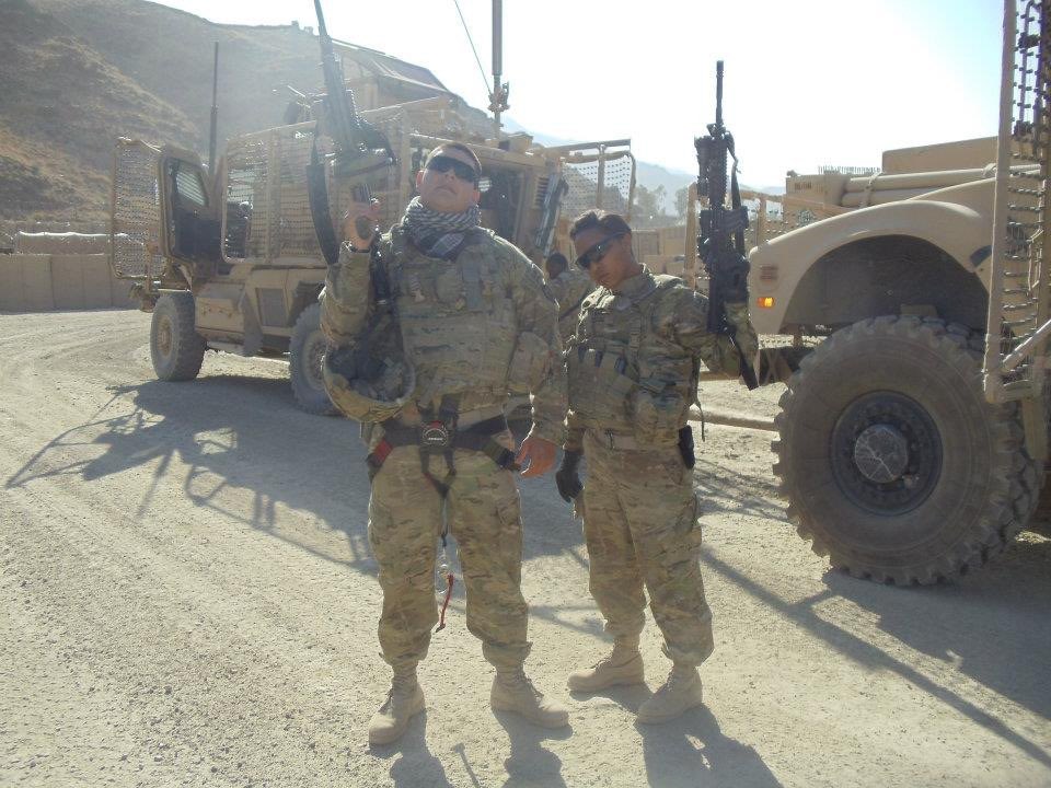 MichaelShankGrp's tweet photo. Veterans Day, we honor the men/women who served our country w/courage/commitment. A reminder to us of what TRUE sacrifice+bravery is. U r the reason we enjoy the freedoms we hold dear. Special tribute goes to my hubs, Jose, who fought in Afghanistan. You’re badass. @jfandrade__ https://t.co/mFDbJ9Goiq