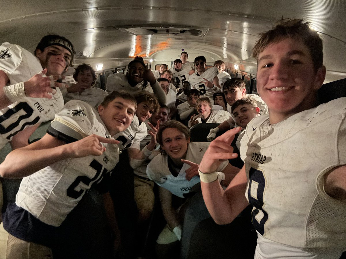 eli_rogucki's tweet photo. Loved every second, thank you @CCHSsaintsFB https://t.co/rvMKvie2Ew