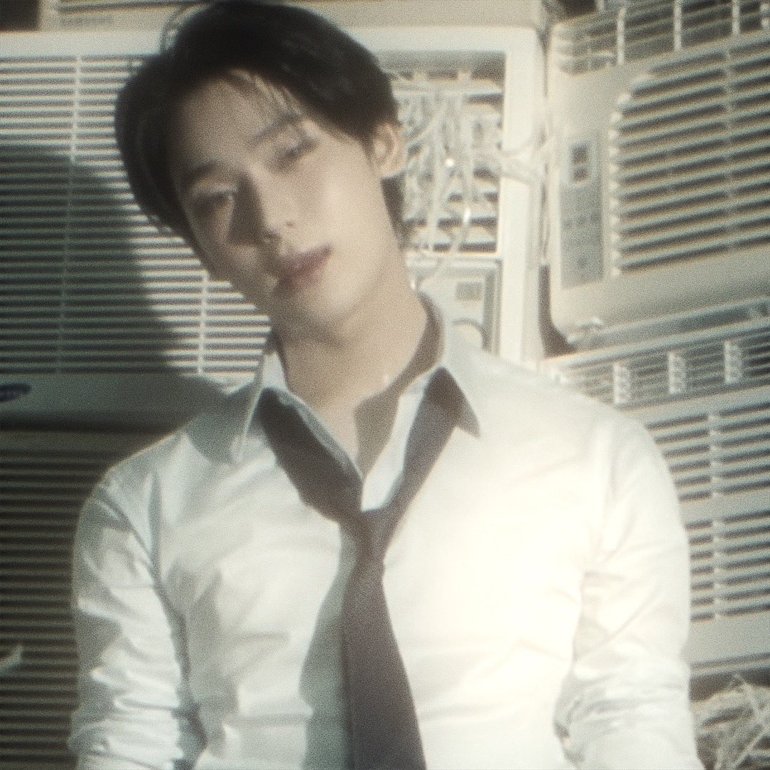 sunIuse's tweet image. 2020                                                       2024