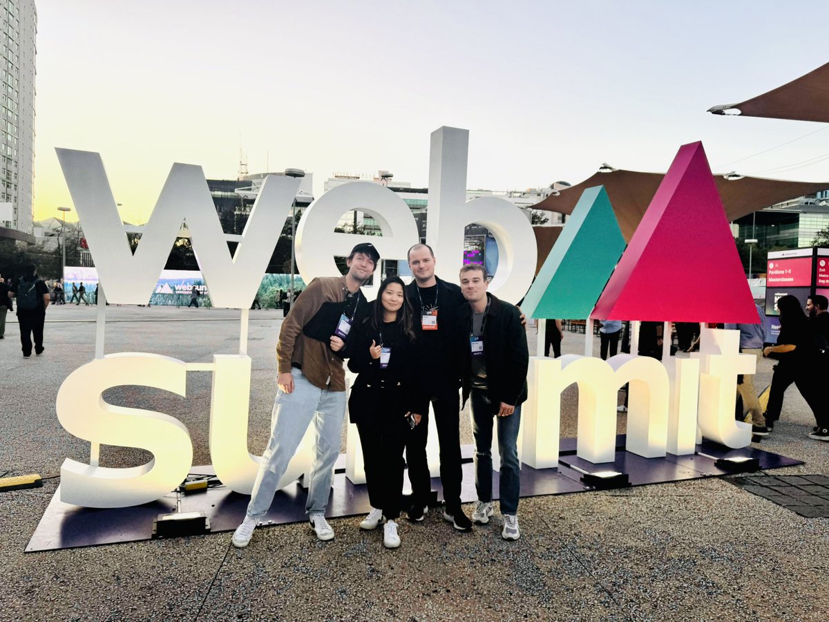 If you are in lisbonne at <a href="/WebSummit/">Web Summit</a> let’s grab a beer! We will talk about product and not sms I swear ;) DM me if you are around!