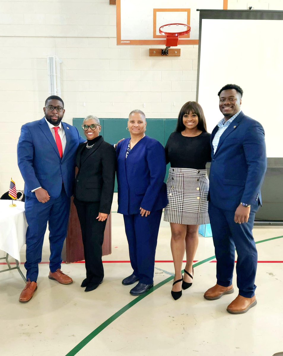 NJYoungDems's tweet photo. On Friday, November 8th, the NJYD Military and Veterans Caucus had the honor of joining forces with the NJDSC Veterans Caucus at the 2024 Mercer County Veteran Services Resource Expo!

Thank you to Mercer County Veteran Services for hosting this important event! https://t.co/MbGiB81XqR