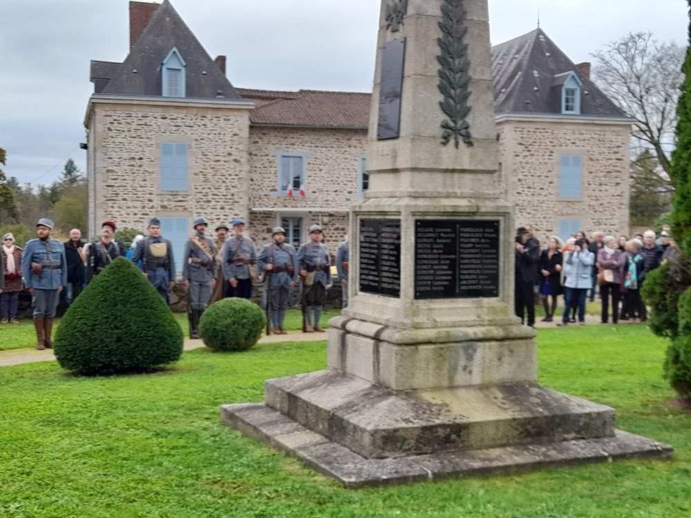 Cérémonies du 11 novembre à Limoges, à La Geneytouse et à Bujaleuf. 🎖️
🇫🇷 Un moment consacré au souvenir toujours émouvant, pour célébrer aussi collectivement les valeurs de la France.
