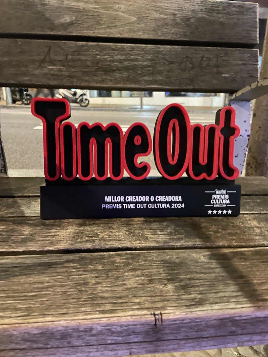 Gràcies <a href="/TimeOutBCN/">Time Out Barcelona</a> per aquest premi!!!! 
🎉🎉🎉💜💜💜😎😎😎