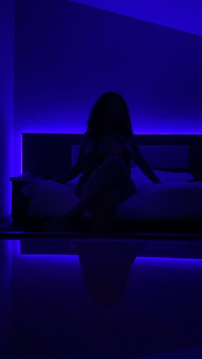 maeplay1999's tweet photo. Love different lighting #lifestyle #swingersparty #contentcreator https://t.co/WAGT9xAaly