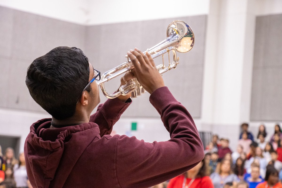Today, campuses across the district celebrated Veterans Day. Students always love honoring their veteran family members who visit the campus to mark the occasion. Thank you for the service and dedication of all veterans! Full photo gallery at flic.kr/s/aHBqjBRtug