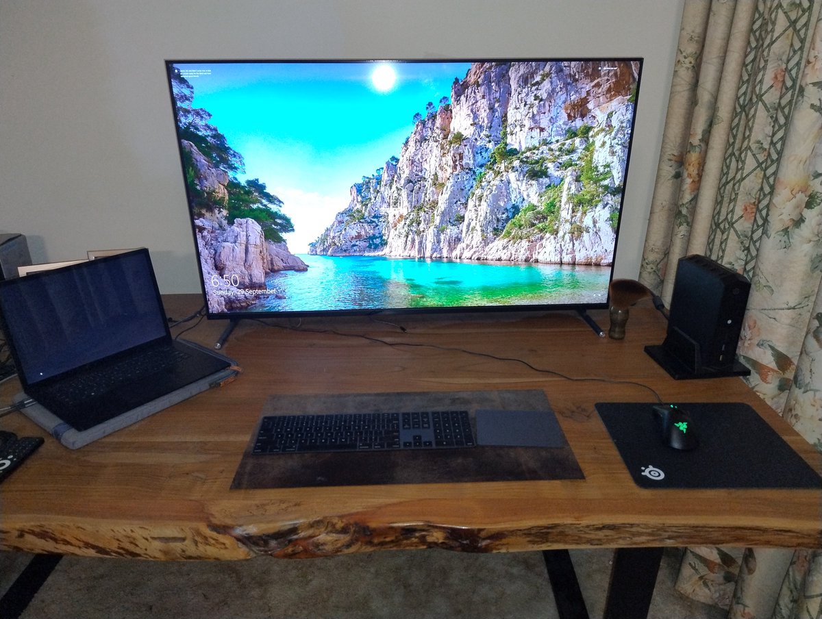 nift_dev's tweet photo. @wesbos Highly recommend trying out a 50 inch TV as a screen, does 4k with no scaling perfectly, so much screen real estate. If you have kogan over there, cheap brand but they do qled and oleds with 144/120hz refresh rates cheap as chips. https://t.co/MlWE5FeT2A