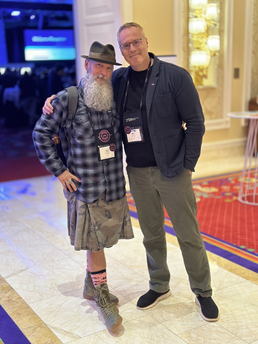 nickisnpdx's tweet image. were there hugs??? YES!!! 🤗💖 #pinksocks @CNSSummit #boston #cnssummit2024 ✨