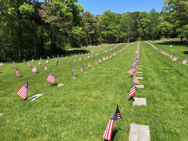 HopMarComm's tweet image. Today we honor Veterans past and present. We salute you all and Thank You for your service. ❤️🇺🇸🇺🇸🇺🇸